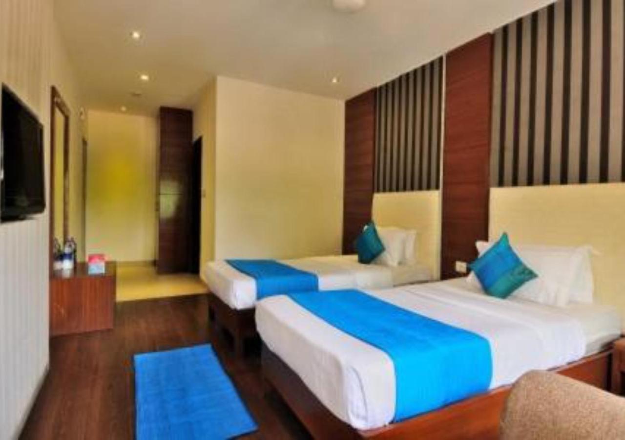 Hotel Landmark Chandigarh Exterior photo